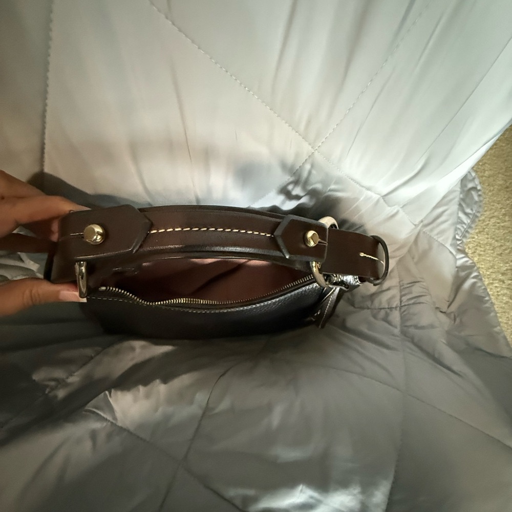 Dooney & Bourke Black Pebbled Leather Shoulder Bag - Picture 5 of 7